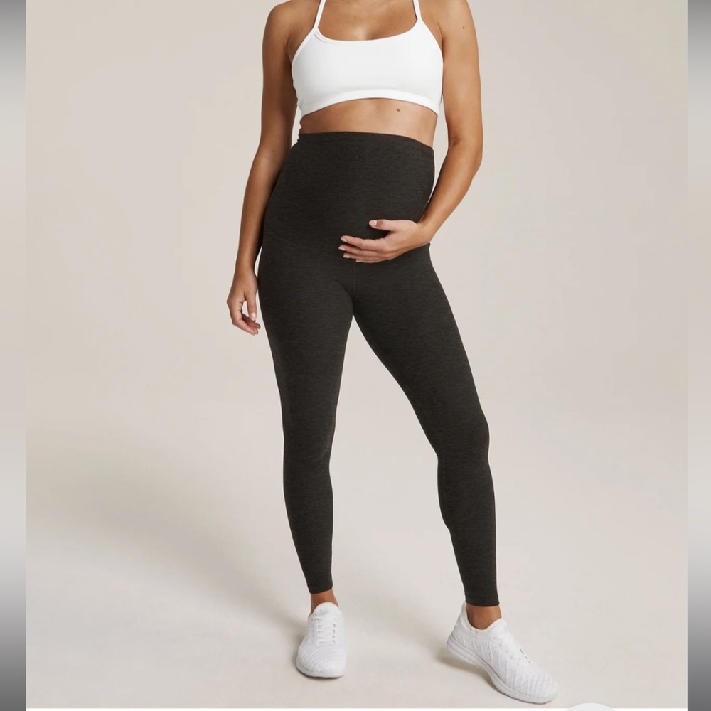 Beyond the bump Beyond Yoga S black maternity pregnancy leggings